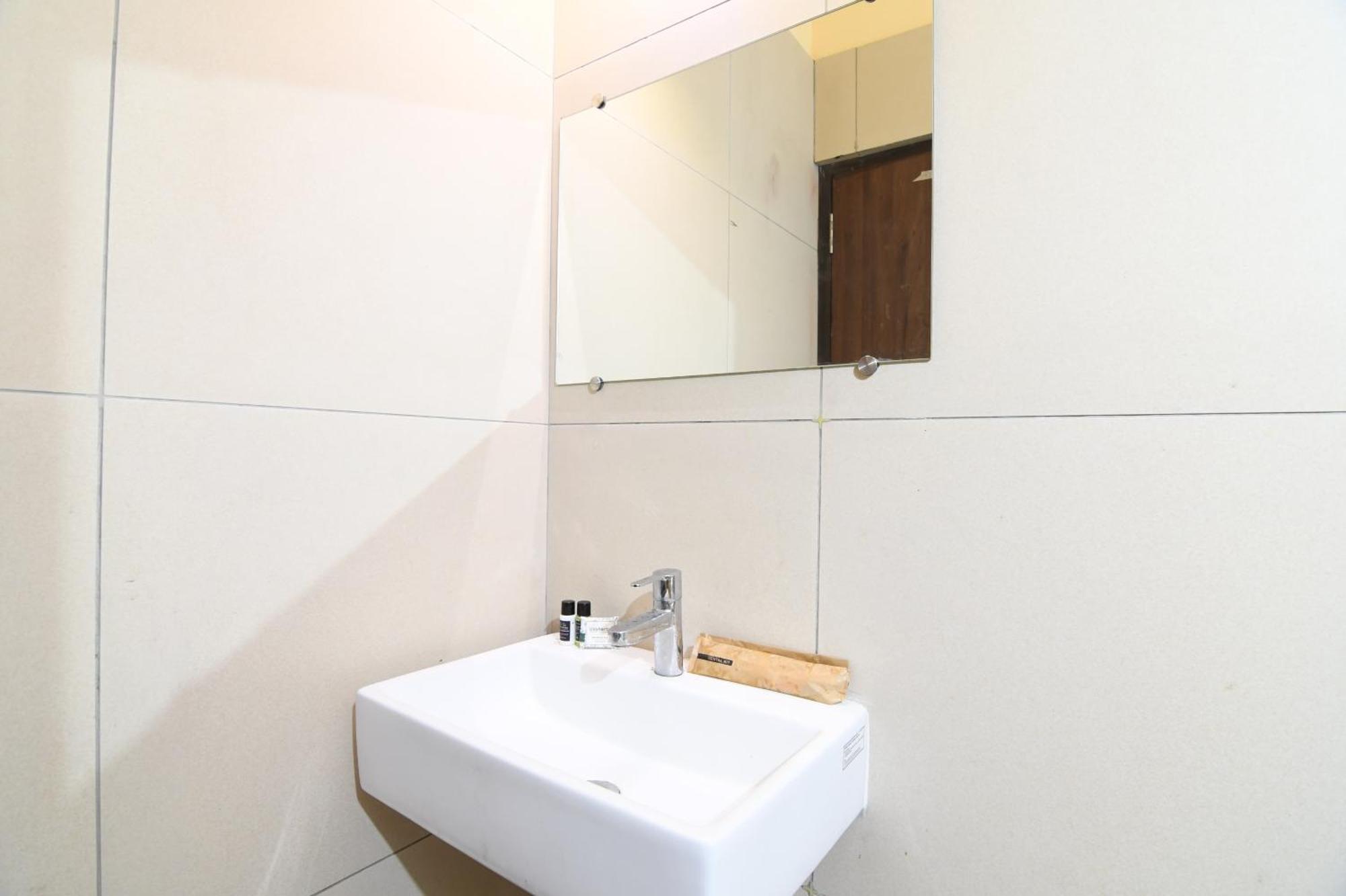 N B Sonar Bangla Hotel Kalyani エクステリア 写真