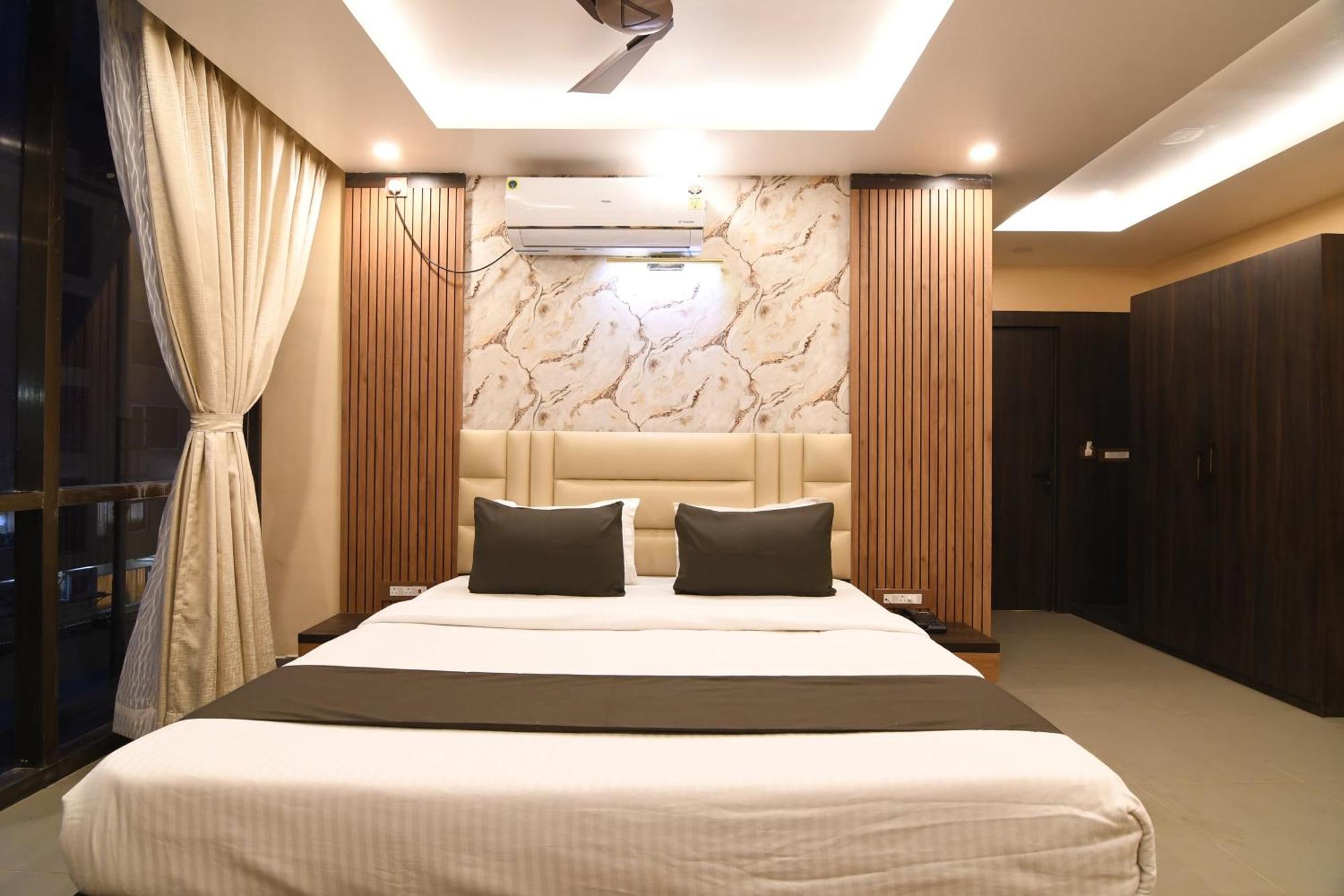N B Sonar Bangla Hotel Kalyani エクステリア 写真