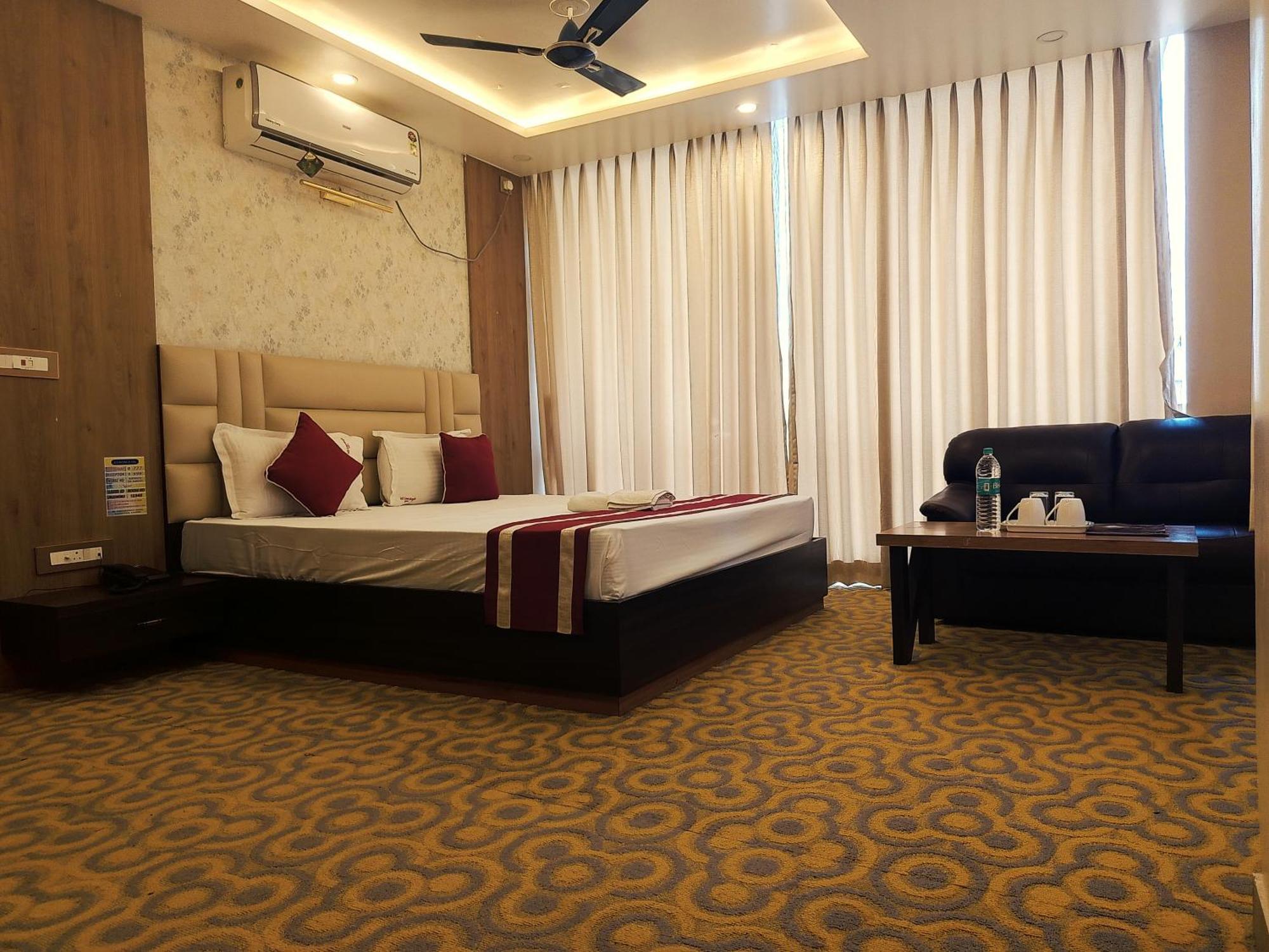 N B Sonar Bangla Hotel Kalyani エクステリア 写真