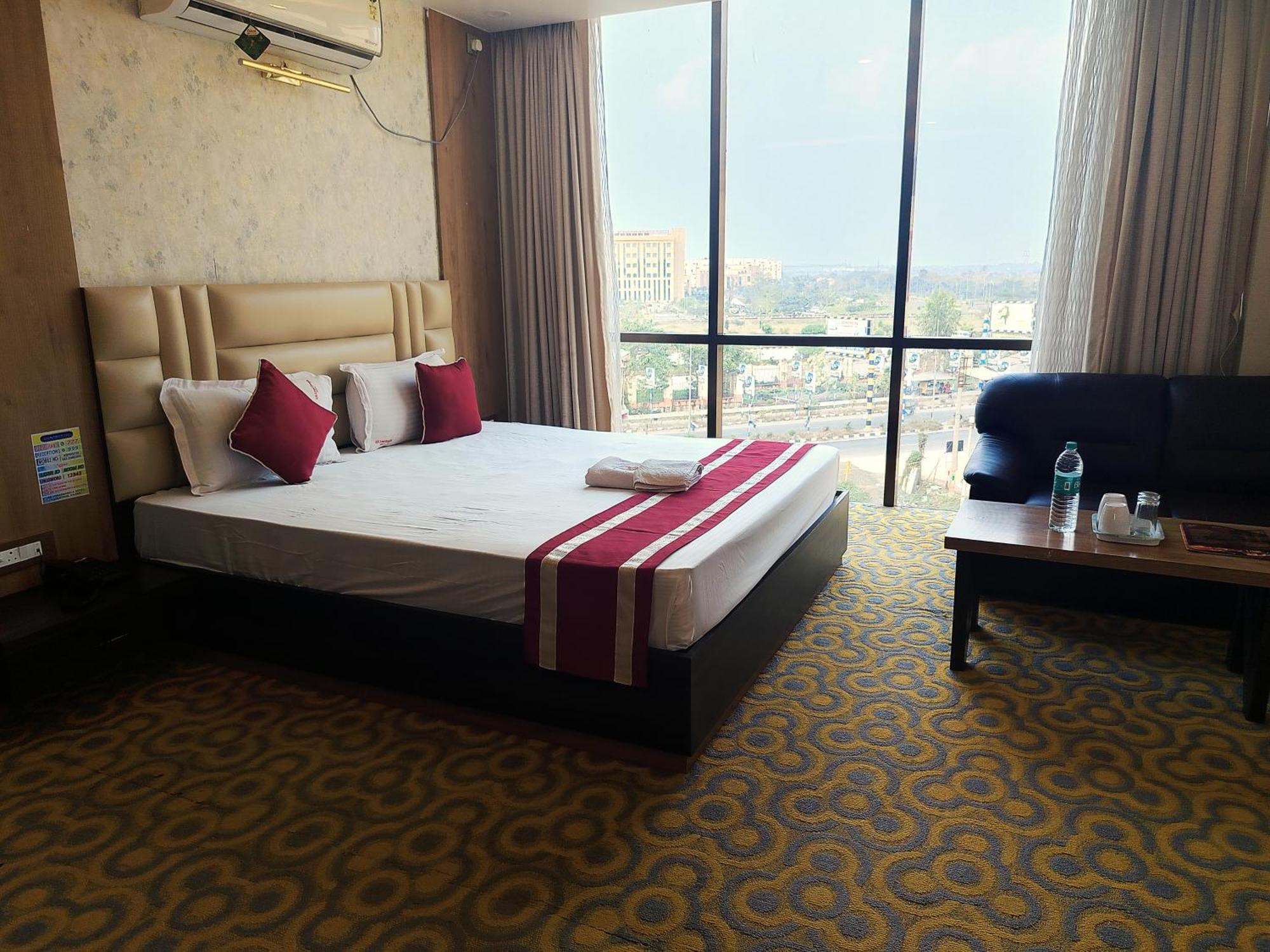 N B Sonar Bangla Hotel Kalyani エクステリア 写真