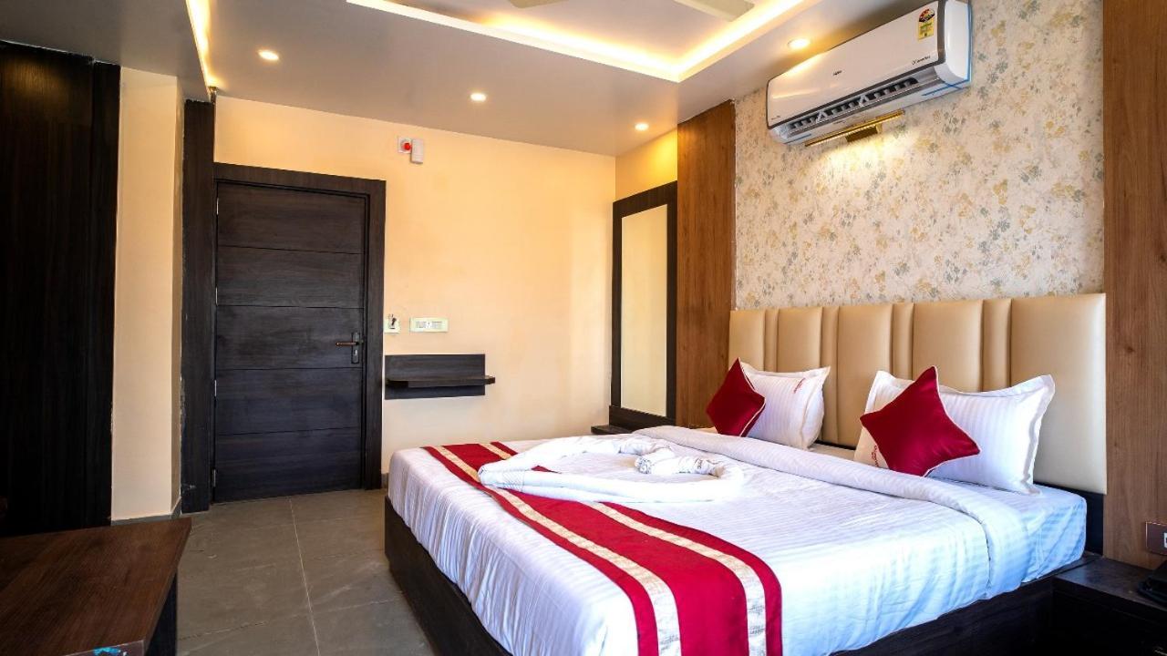 N B Sonar Bangla Hotel Kalyani エクステリア 写真